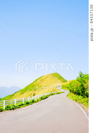 瓶ヶ森林道 64337130