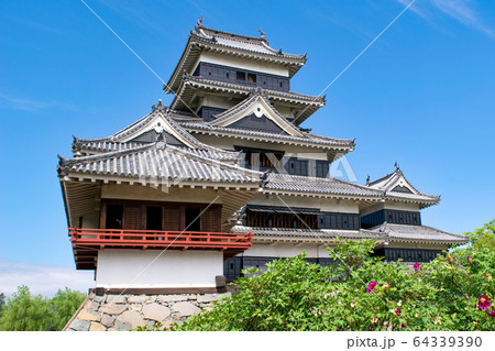 長野県　松本城 64339390