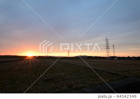 夕暮れ 夕暮れ 64342349