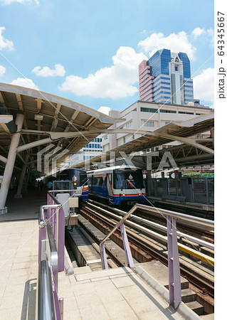 BTS Skytrain at station 64345667