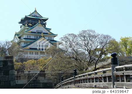 極楽橋から見た大阪城天守閣の写真素材