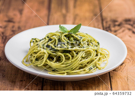 バジルスパゲッティ 64359732