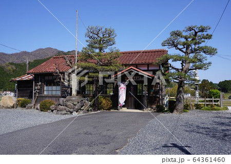 岡山県津山市JR因美線　美作滝尾駅駅舎：全景 64361460