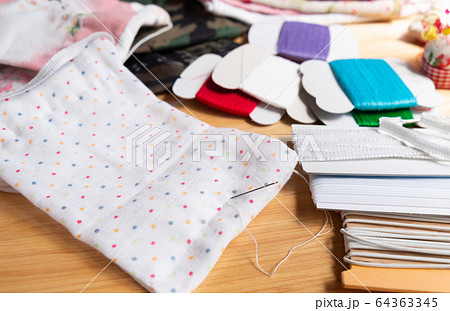 布マスク製作 手作り 裁縫 布マスク製作 手作り 裁縫 64363345