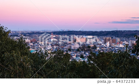 飯能市 天覧山からの眺め 夕暮れ 飯能市 天覧山からの眺め 夕暮れ 64372233