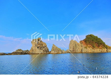 【岩手県】虹と浄土ヶ浜 64374228