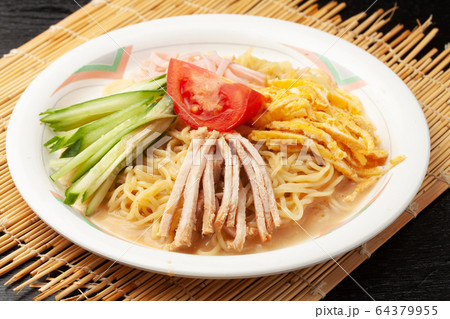 冷し中華(ゴマだれ) 冷し中華(ゴマだれ) 64379955