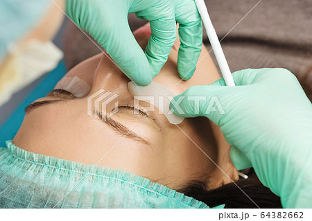 Eyelash lamination 64382662