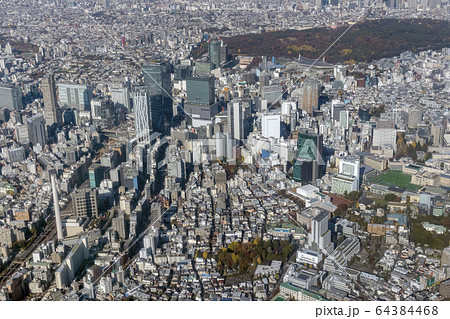 渋谷駅東口付近を空撮 渋谷駅東口付近を空撮 64384468