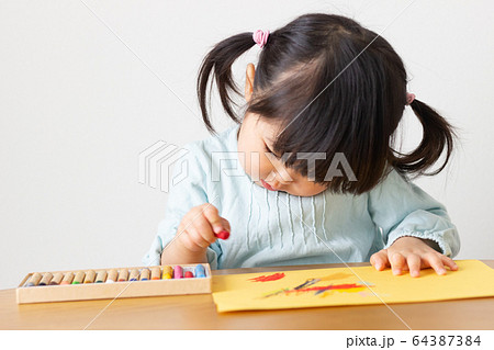 子供 お絵かき 子供 お絵かき 64387384