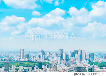 東京の都市風景　アニメ風 64394593
