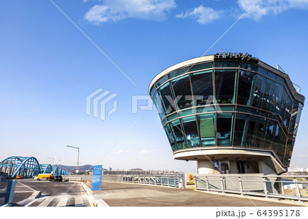 風景 コーヒー カフェ 64395178