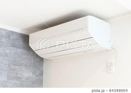 新築住宅に設置する新品のエアコン 新築住宅に設置する新品のエアコン 64399004