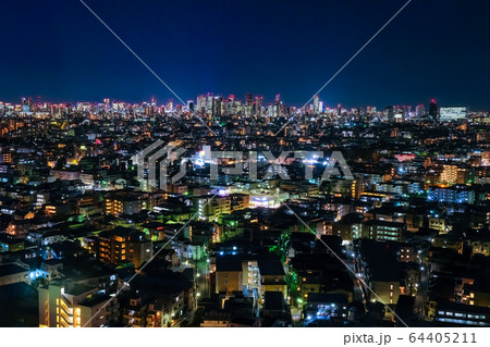 東京 夜景 練馬区役所 展望ロビーから 新宿方面 64405211