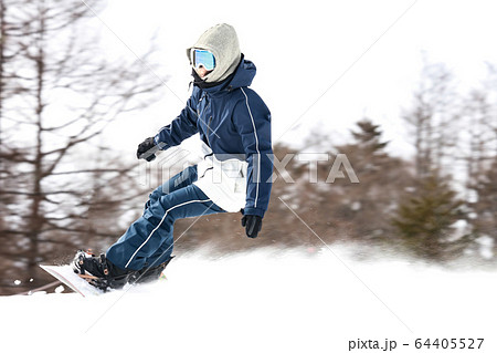 女性スノーボーダーの写真素材