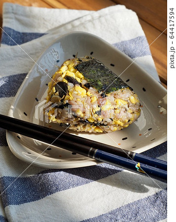 のり巻き おやつ 食事 64417594