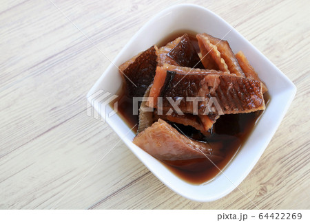 カスべの煮付け 64422269