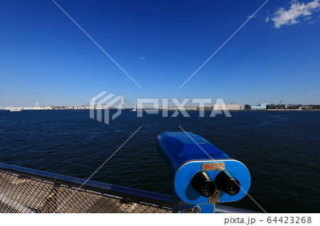 横浜　大桟橋　ベイブリッジ 64423268