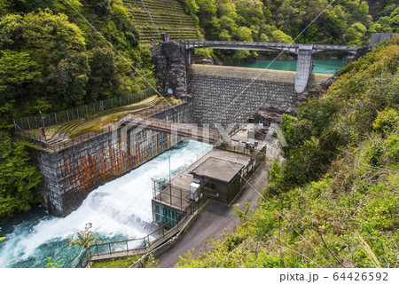 石小屋ダム (宮ヶ瀬ダムの副ダム) 64426592