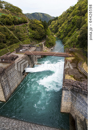 石小屋ダム (宮ヶ瀬ダムの副ダム) 64426598