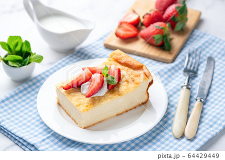 Cottage cheese casserole, zapekanka Cottage cheese casserole, zapekanka 64429449