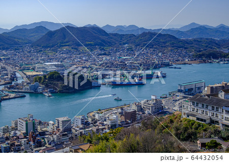 広島・尾道市内俯瞰 64432054