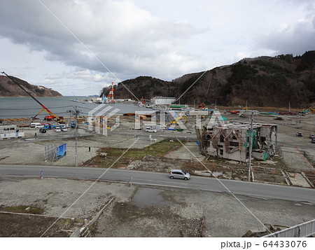 東日本大震災　女川町 64433076