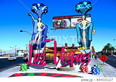 アメリカ　ラスベガス　新名所  ダウンタウン　ニューゲートサイン 64433127