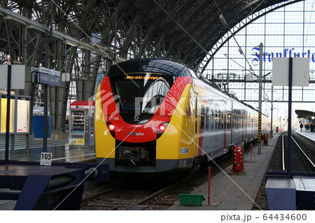 フランクフルト中央駅 64434600