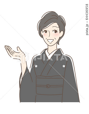 笑顔で手のひらを差し出す喪服の女性 64436958