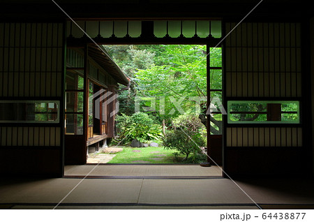 夏の日本家屋の写真素材