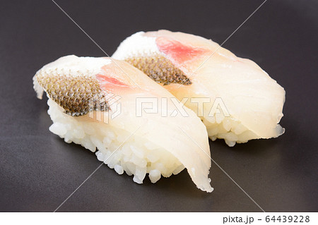 おいしいカマス握り（湯引き） 64439228