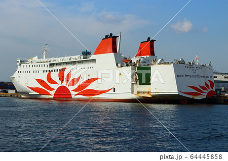 大阪南港に停泊するフェリーさんふらわあ　あいぼり 64445858