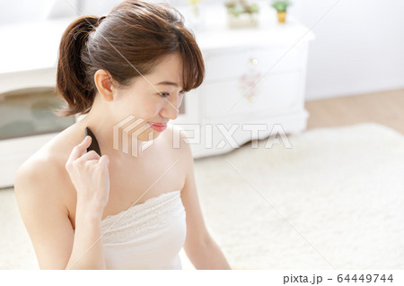 美容 64449744