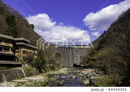 湯原温泉郷　温泉街　名泉砂湯　岡山県真庭市 64456393