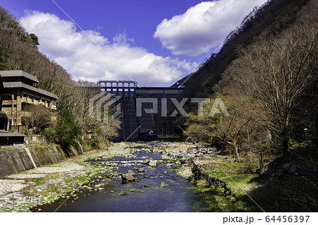 湯原温泉郷　温泉街　名泉砂湯　岡山県真庭市 64456397