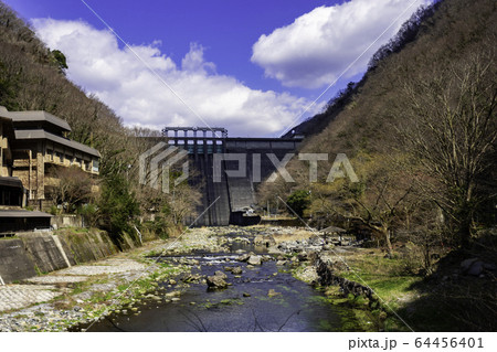 湯原温泉郷　温泉街　名泉砂湯　岡山県真庭市 64456401