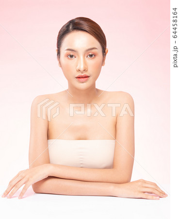 Beauty asian women portrait face with natural skin and skin care healthy hair and skin close up face beauty portrait.Beauty Concept on white background. 64458164