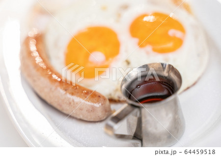 朝食 64459518