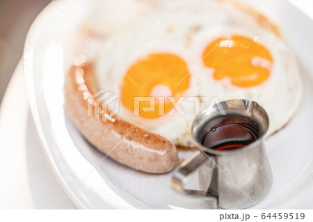 朝食 64459519