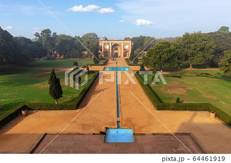 Humayun's Tomb main gate view, New Delhi, India Humayun's Tomb main gate view, New Delhi, India 64461919