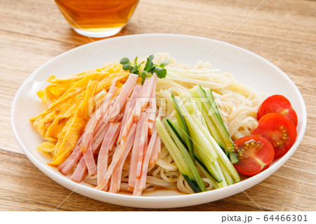 冷やし中華 64466301