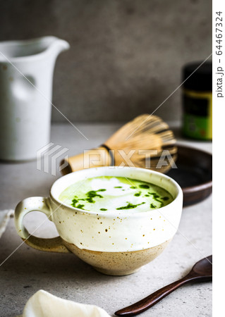 Matcha Coconut milk Latte 64467324