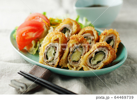 チーズと大葉のロールとんかつ 64469739