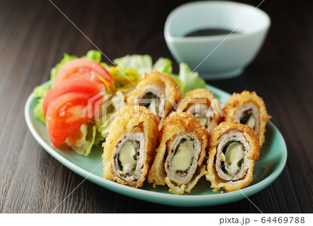 チーズと大葉のロールとんかつ 64469788