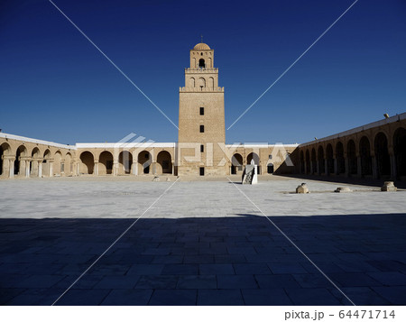 チュニジア・カイルアン 大モスク / Great Mosque, Kairouan 64471714