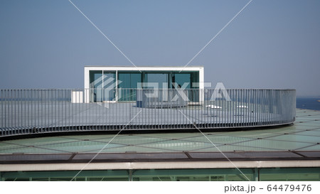 横須賀美術館 64479476