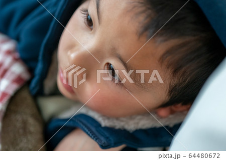 6 years old 6 years old 64480672