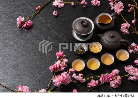 中国茶 Chinese tea set of beauty and health 中国茶 Chinese tea set of beauty and health 64488942
