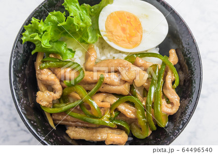 チンジャオロース丼 チンジャオロース丼 64496540